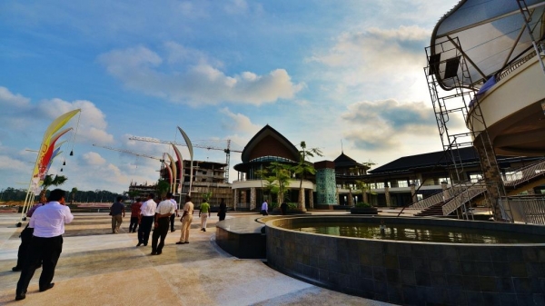 Lagoi Bay Bintan in Construction by Yudhaprana Sugarda